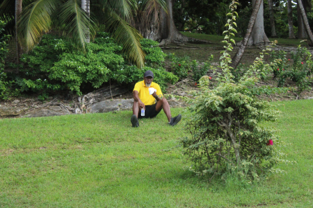 Chris Richards has time for a snack before his tee shot at the 10th hole at Tryall.